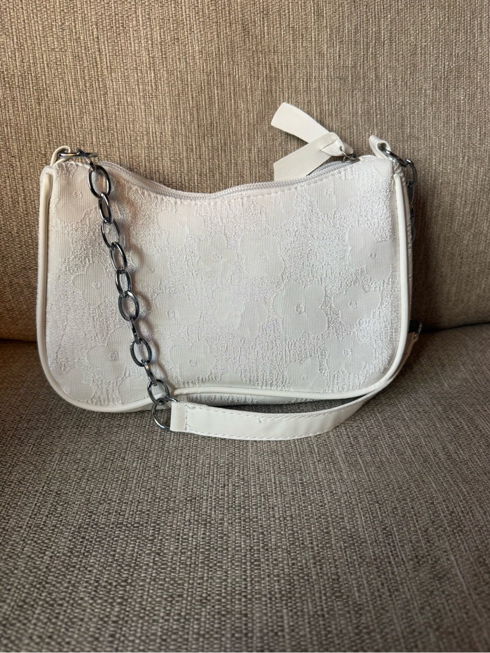 White Floral Embossed Shoulder Bag with Chain Accent